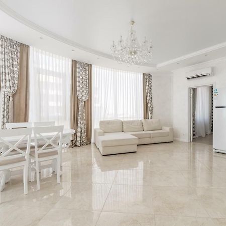 Vip Level Sea View Apartment Odessa Dış mekan fotoğraf